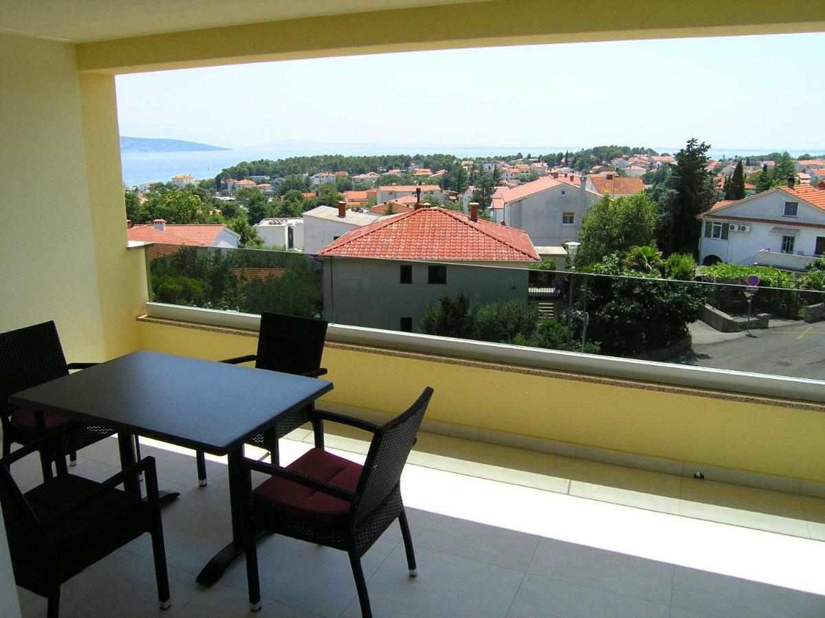Apartmani Krajinovic Krk Town Extérieur photo