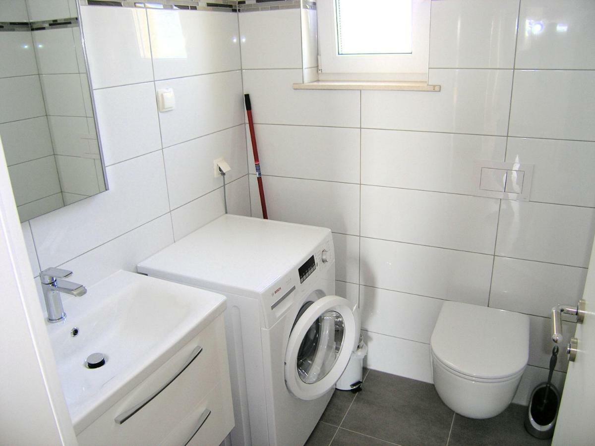 Apartmani Krajinovic Krk Town Extérieur photo