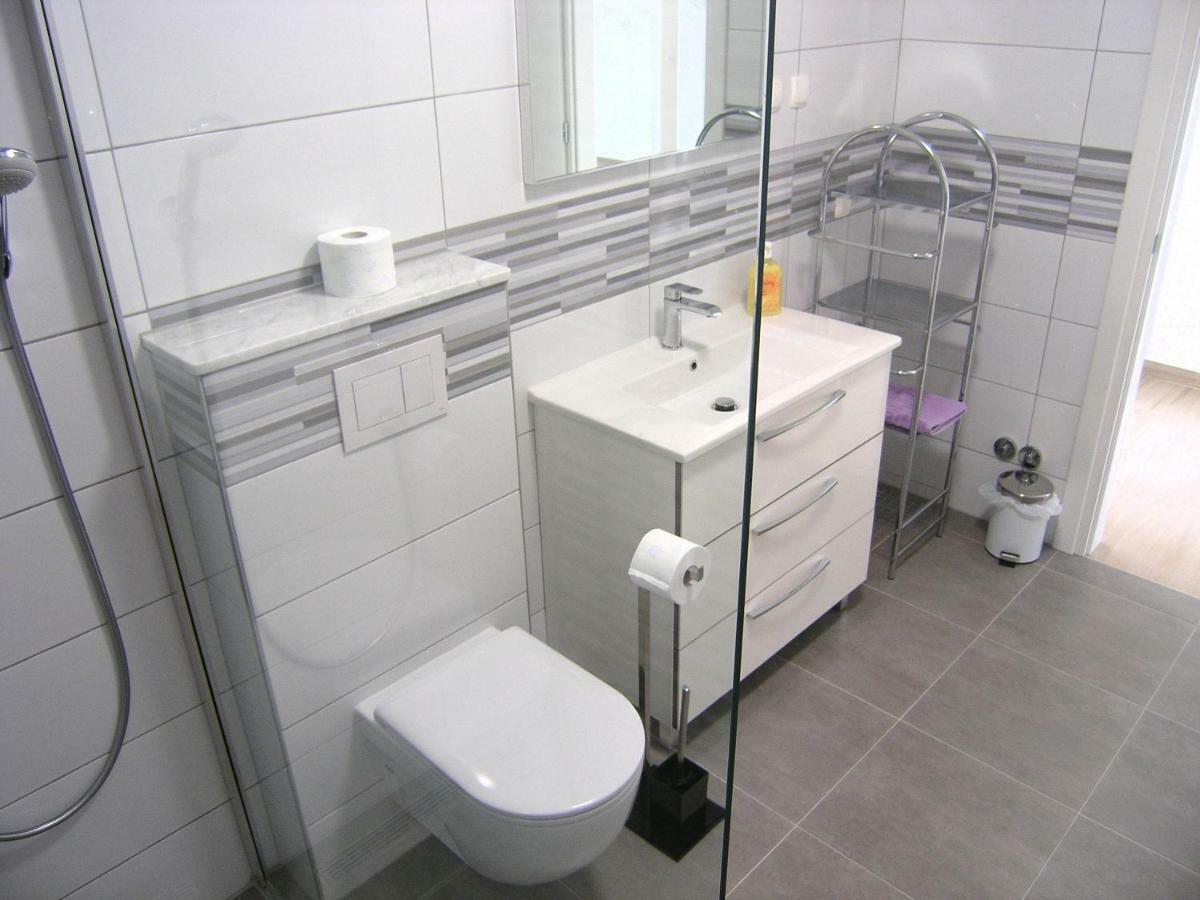Apartmani Krajinovic Krk Town Extérieur photo